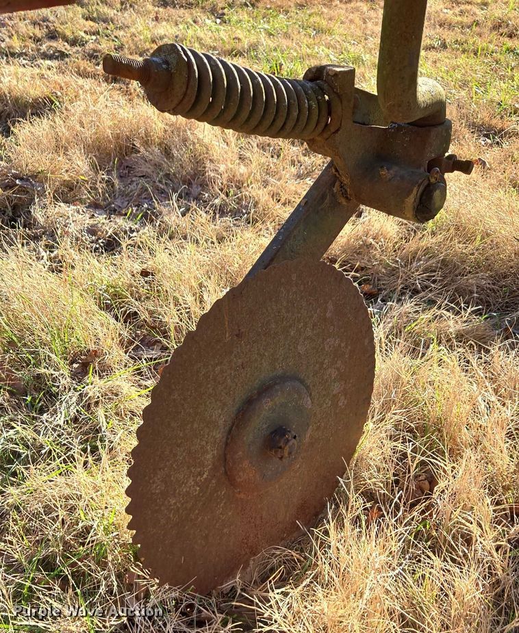 image for item DT4638 Case IH 720 six bottom plow