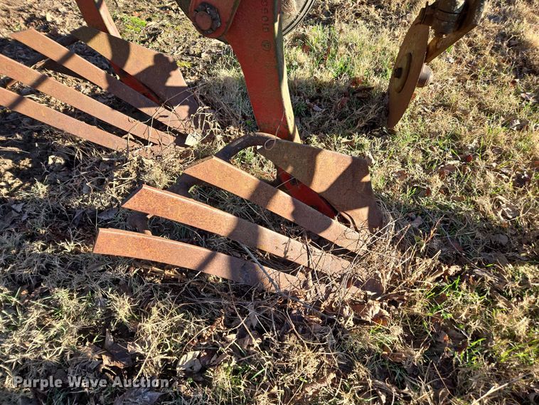 image for item DT4638 Case IH 720 six bottom plow