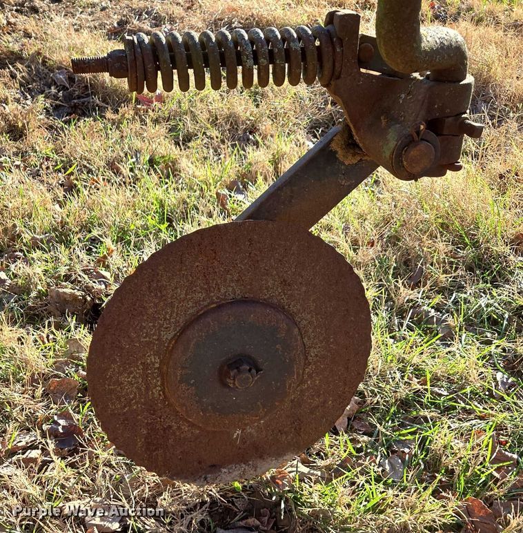 image for item DT4638 Case IH 720 six bottom plow