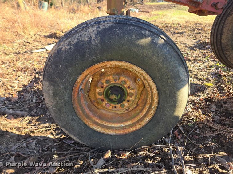 image for item DT4638 Case IH 720 six bottom plow