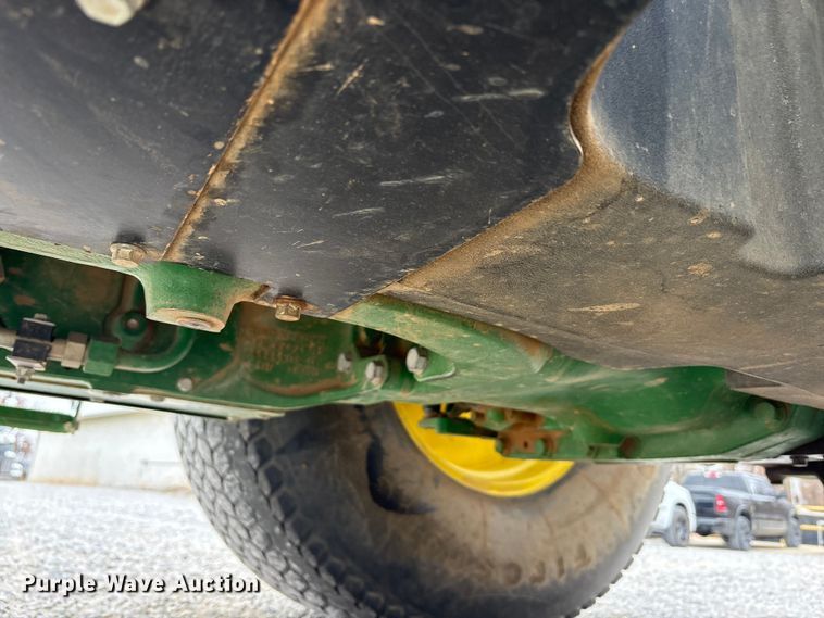 image for item DT4640 2017 John Deere 5090M tractor