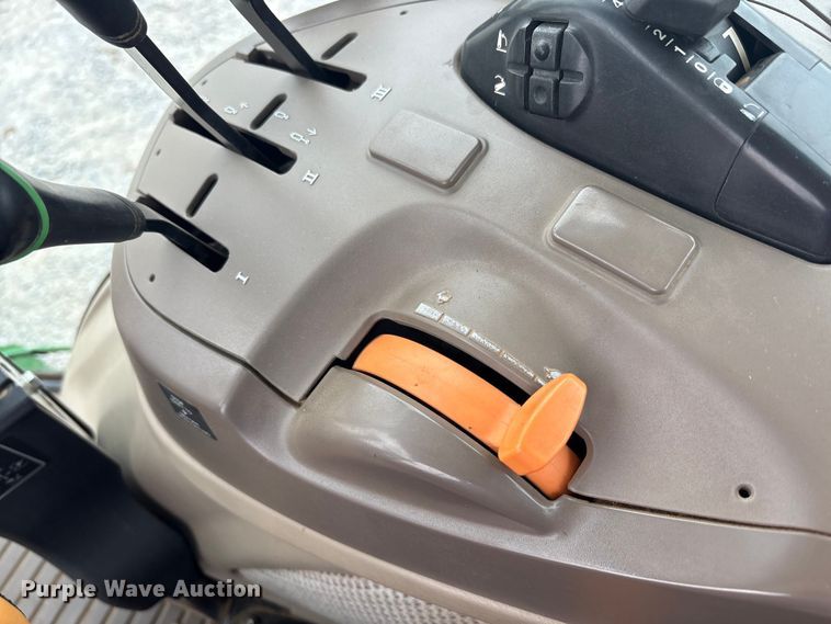 image for item DT4640 2017 John Deere 5090M tractor