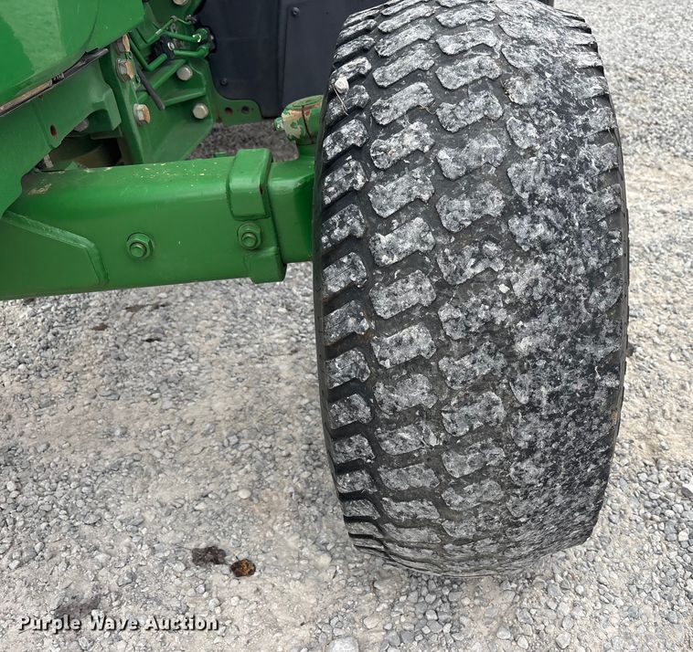 image for item DT4640 2017 John Deere 5090M tractor