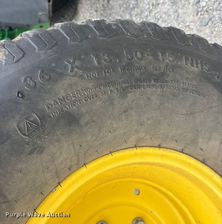 image for item DT4640 2017 John Deere 5090M tractor