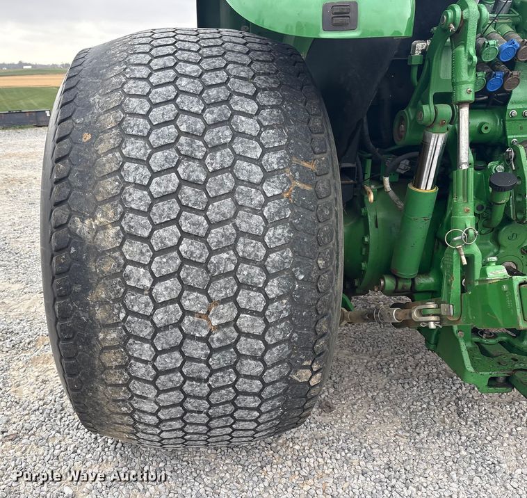 image for item DT4640 2017 John Deere 5090M tractor