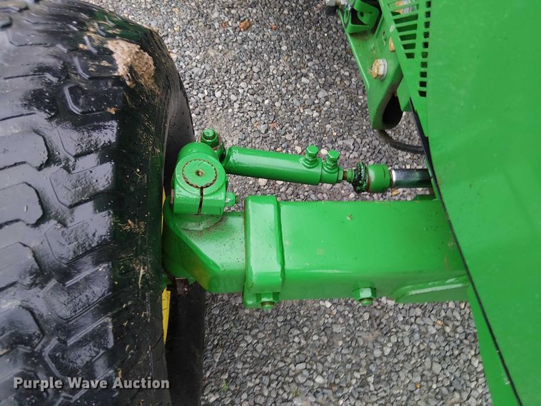 image for item DT4641 2017 John Deere 5090M tractor