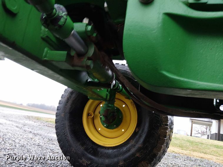 image for item DT4641 2017 John Deere 5090M tractor