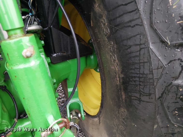 image for item DT4641 2017 John Deere 5090M tractor