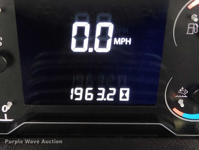 image for item DT4641 2017 John Deere 5090M tractor