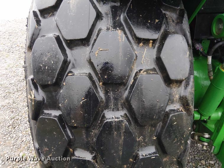 image for item DT4641 2017 John Deere 5090M tractor