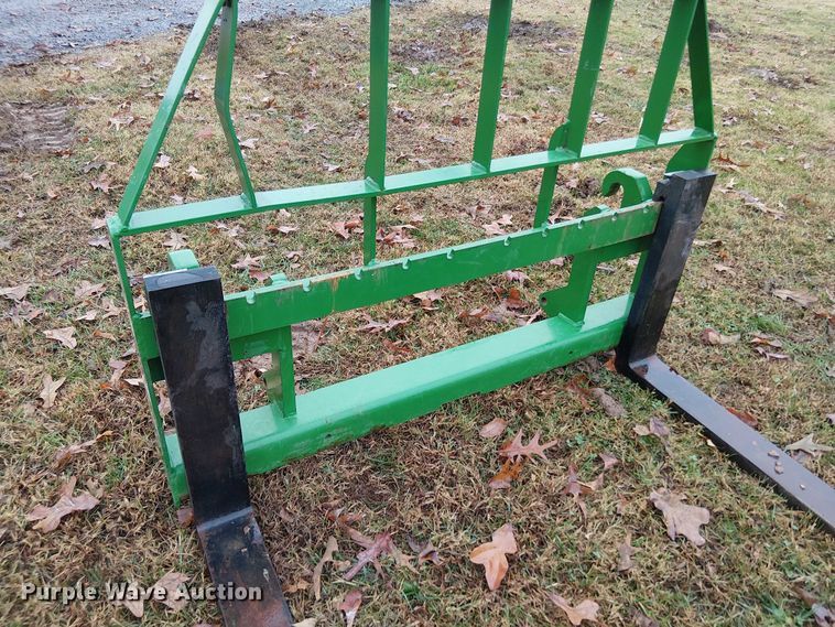 image for item DT4642 2016 John Deere 6145R MFWD tractor