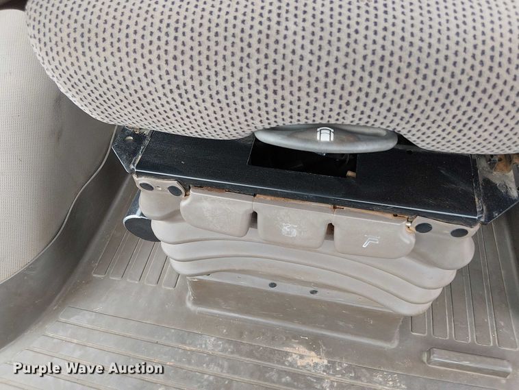 image for item DT4643 2013 John Deere 9460R 4WD tractor