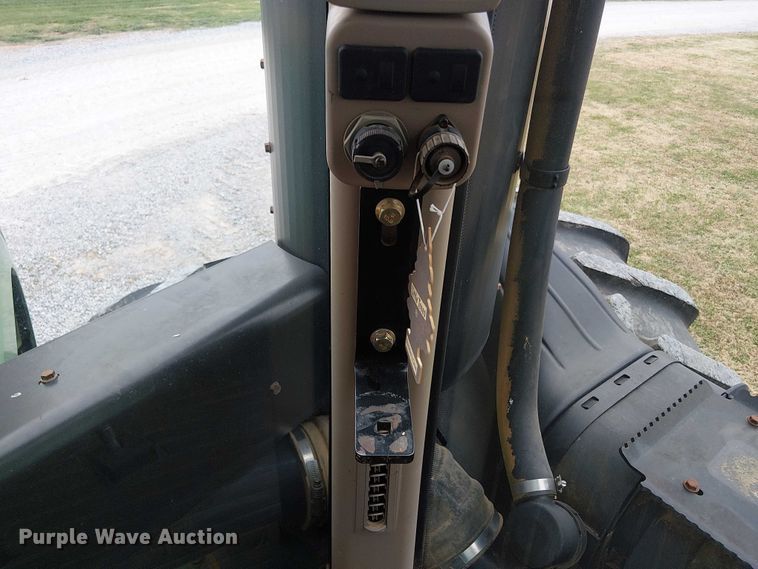 image for item DT4643 2013 John Deere 9460R 4WD tractor