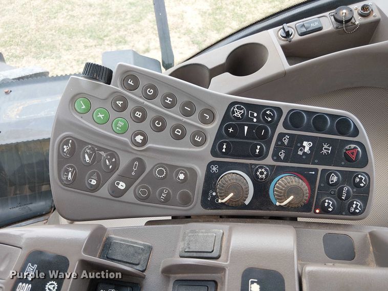 image for item DT4643 2013 John Deere 9460R 4WD tractor