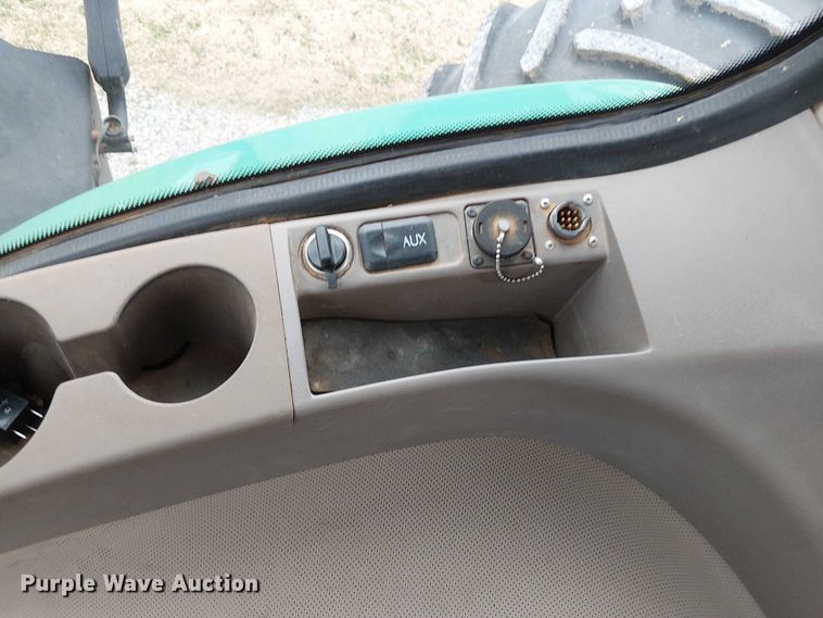 image for item DT4643 2013 John Deere 9460R 4WD tractor