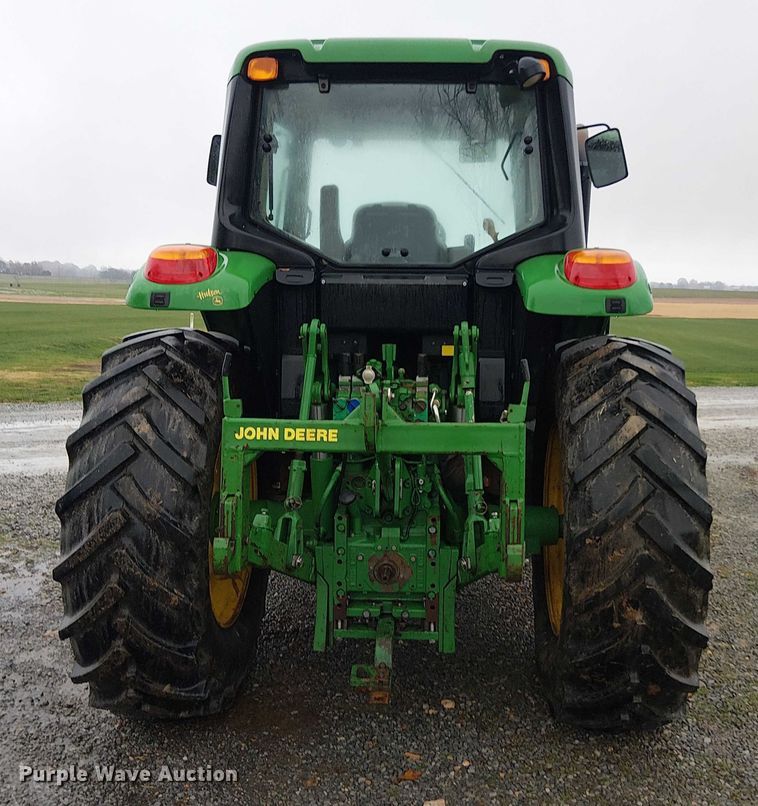 image for item DT4644 2017 John Deere 6130M MFWD tractor
