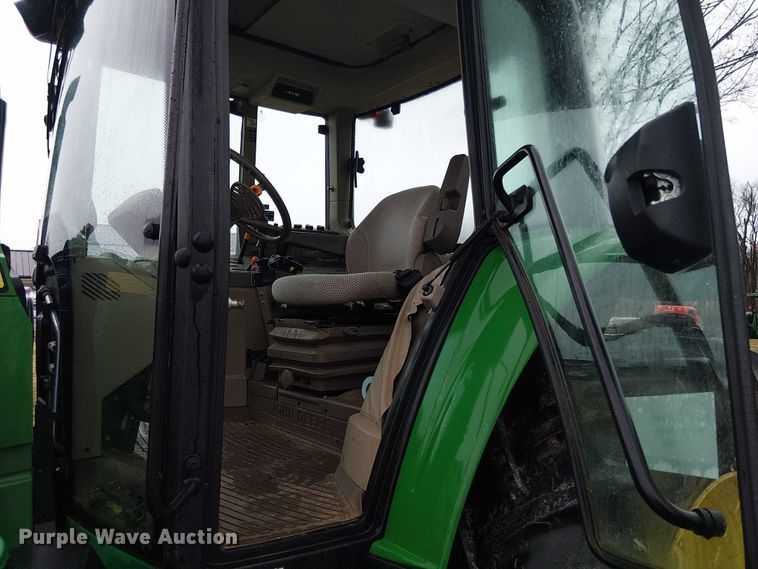 image for item DT4644 2017 John Deere 6130M MFWD tractor