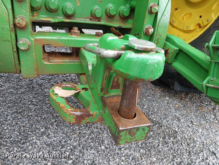 image for item DT4645 2016 John Deere 7210R MFWD tractor