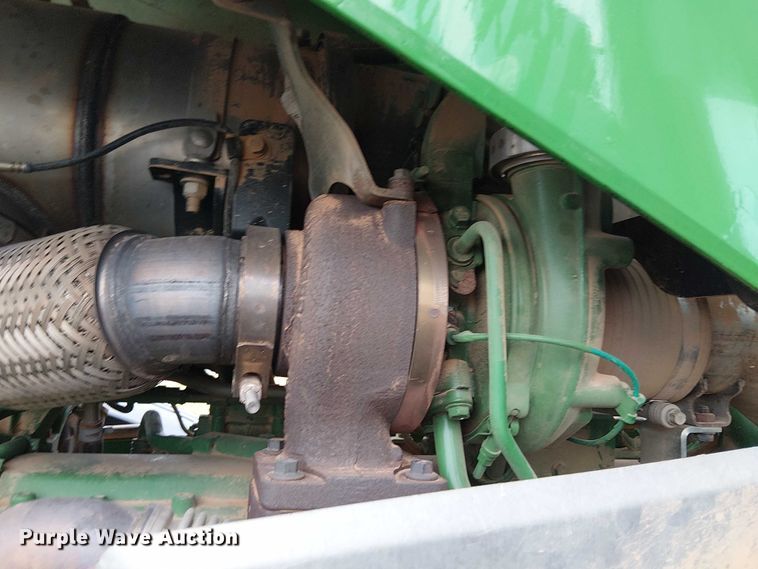 image for item DT4645 2016 John Deere 7210R MFWD tractor