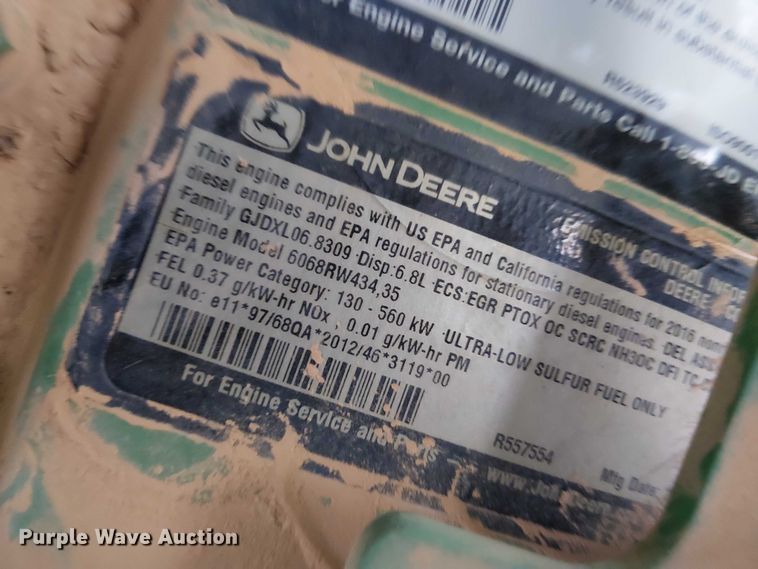 image for item DT4645 2016 John Deere 7210R MFWD tractor