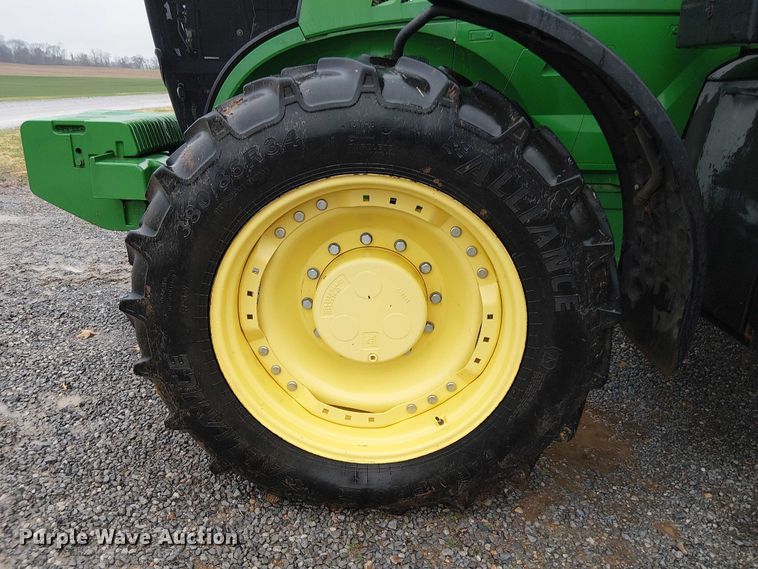 image for item DT4645 2016 John Deere 7210R MFWD tractor