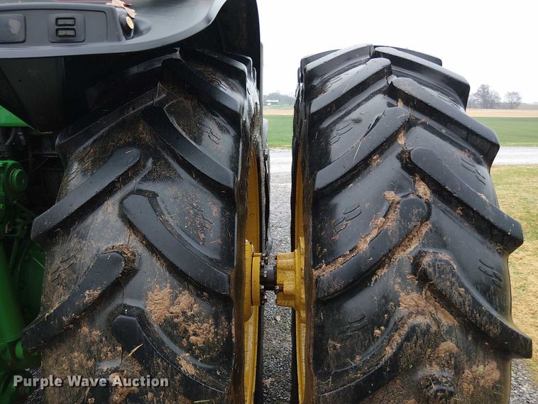 image for item DT4645 2016 John Deere 7210R MFWD tractor