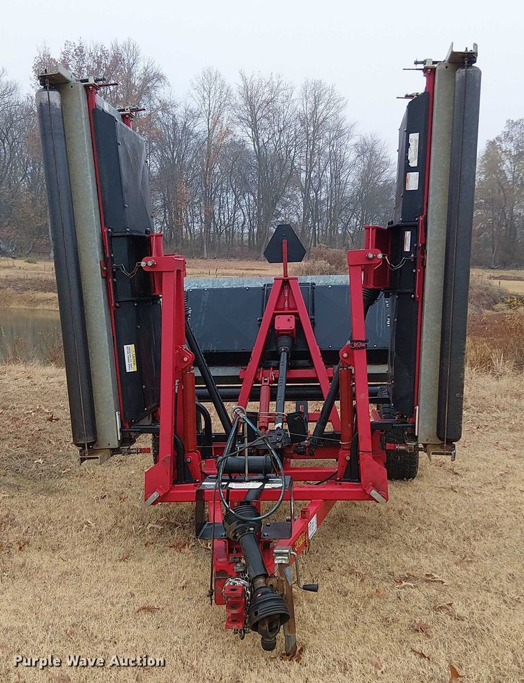 image for item DT4646 2018 Progressive Turf Equipment TDR-22 batwing finish mower