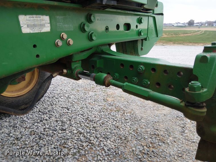 image for item DT4647 2015 John Deere 6105M tractor