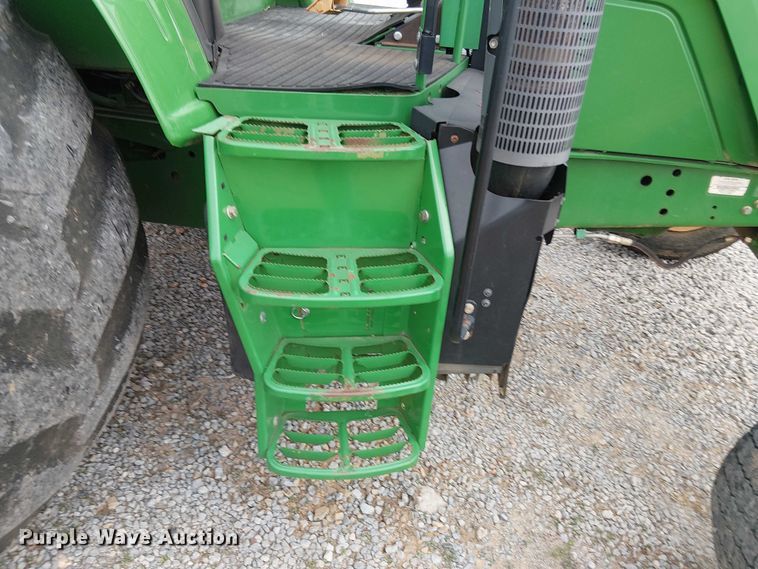 image for item DT4647 2015 John Deere 6105M tractor