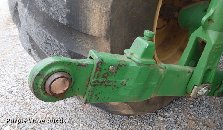 image for item DT4647 2015 John Deere 6105M tractor