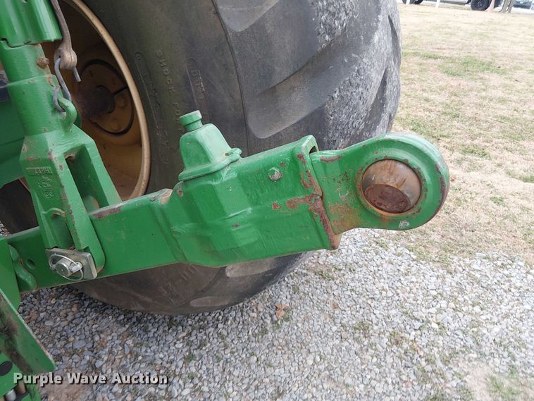 image for item DT4647 2015 John Deere 6105M tractor