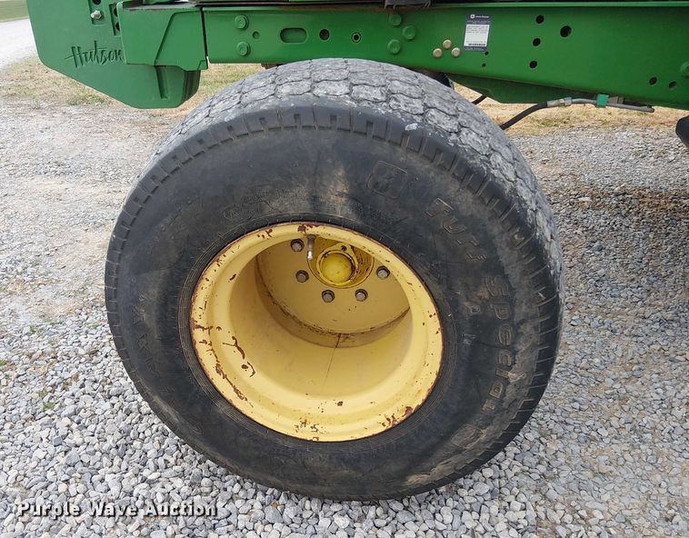 image for item DT4647 2015 John Deere 6105M tractor