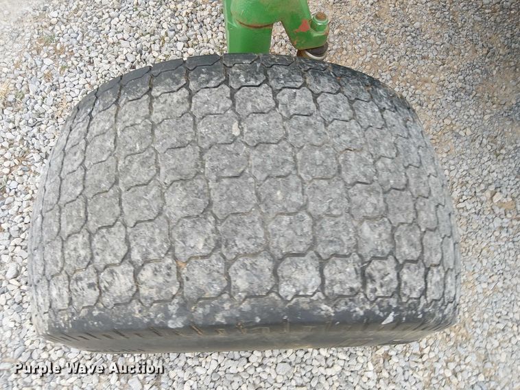 image for item DT4647 2015 John Deere 6105M tractor