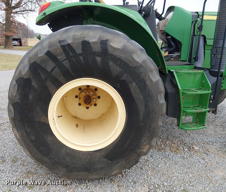 image for item DT4647 2015 John Deere 6105M tractor