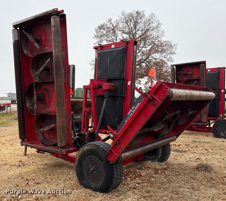 image for item DT4648 2015 Progressive Turf Equipment Inc. TDR-22 batwing finish mower