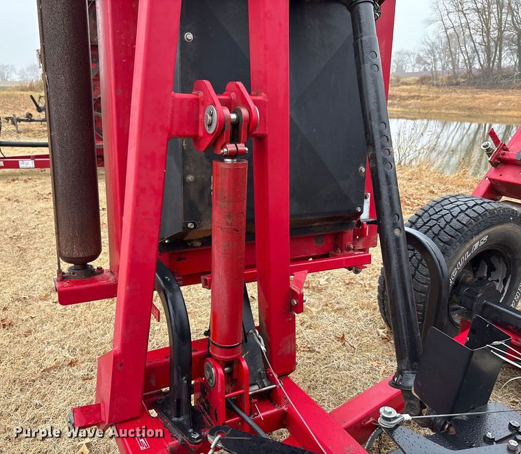 image for item DT4648 2015 Progressive Turf Equipment Inc. TDR-22 batwing finish mower