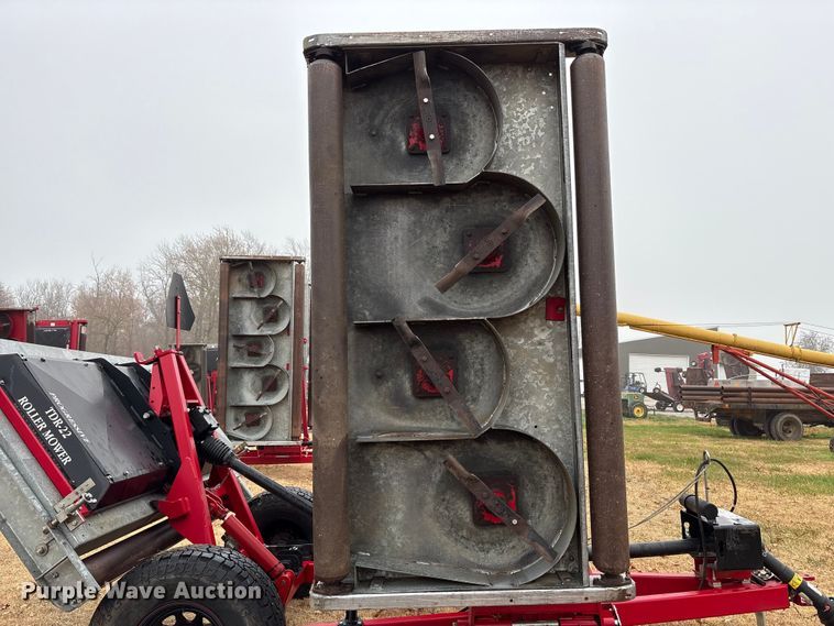 image for item DT4651 2022 Progressive Turf Equipment Inc. TDR-22 batwing finish mower