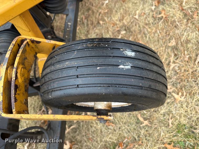 image for item DT4652 Woods batwing finish mower