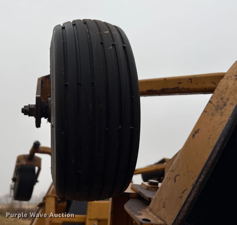 image for item DT4652 Woods batwing finish mower