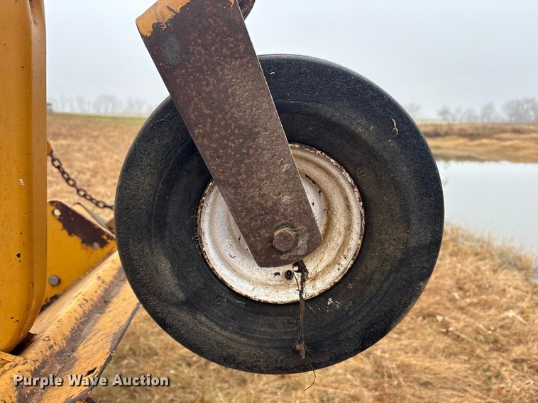 image for item DT4652 Woods batwing finish mower