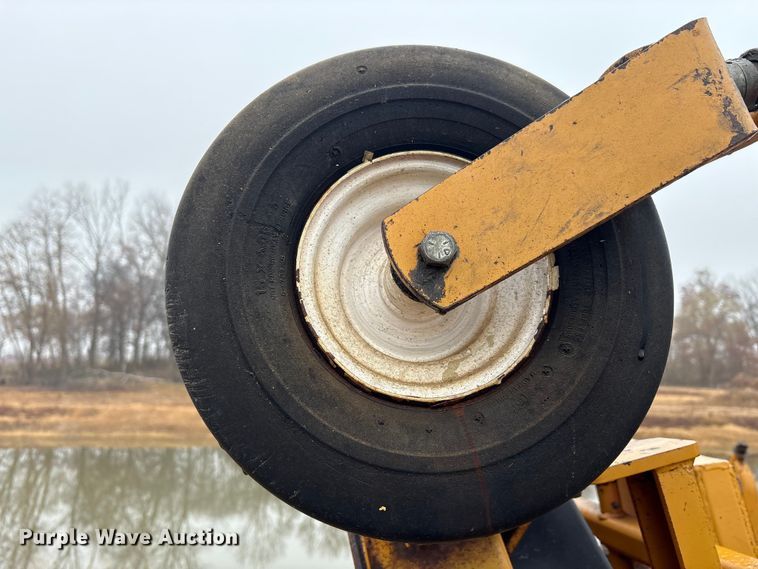 image for item DT4652 Woods batwing finish mower