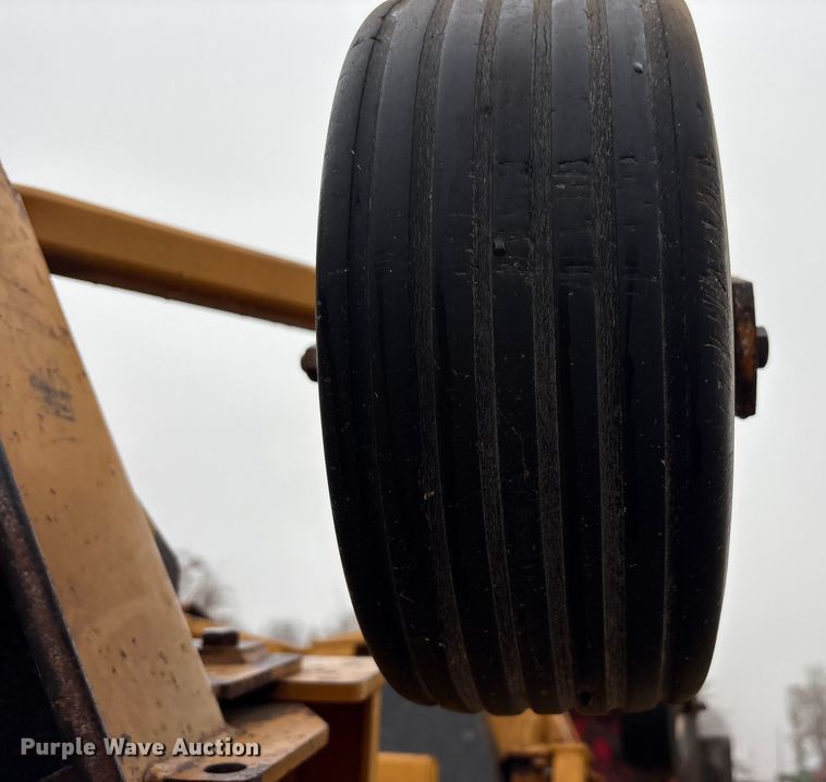 image for item DT4652 Woods batwing finish mower