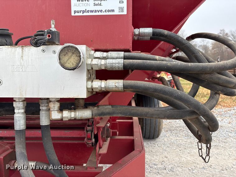 image for item DT4653 Salford BBI Inc. TPHP spreader