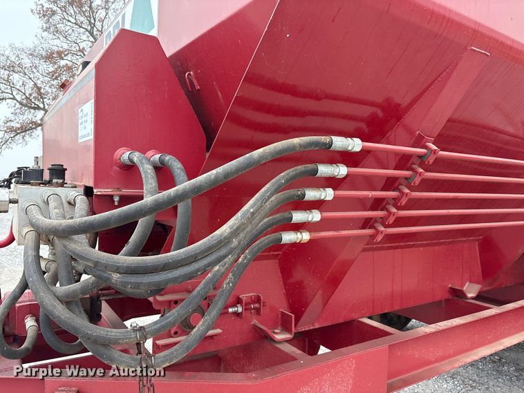 image for item DT4653 Salford BBI Inc. TPHP spreader