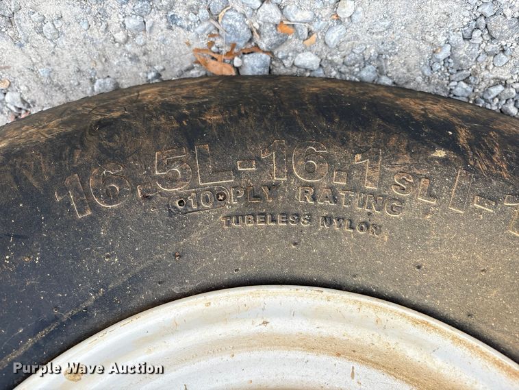 image for item DT4653 Salford BBI Inc. TPHP spreader