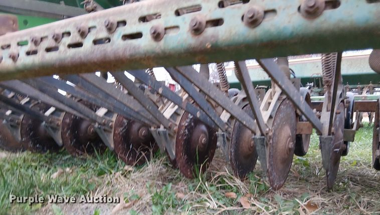 image for item DT4656 John Deere 8000 grain drill