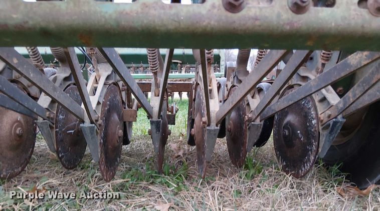 image for item DT4656 John Deere 8000 grain drill