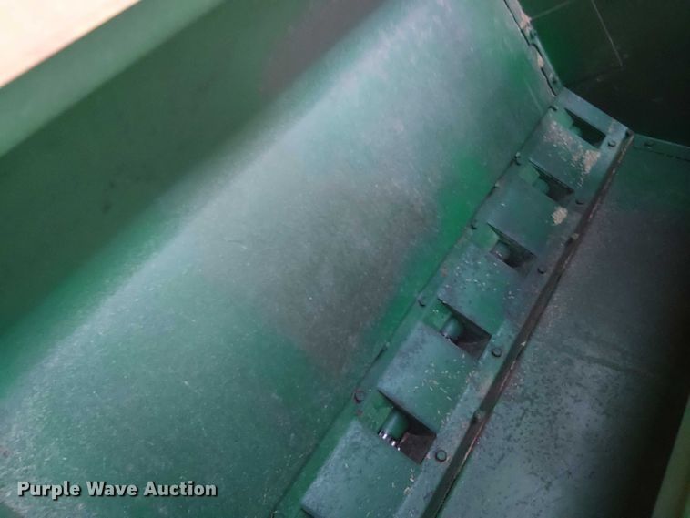 image for item DT4656 John Deere 8000 grain drill