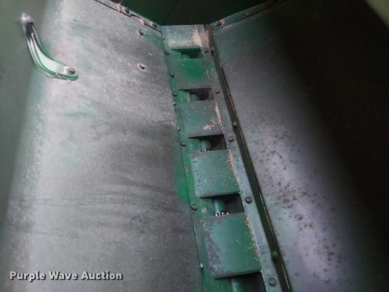 image for item DT4656 John Deere 8000 grain drill