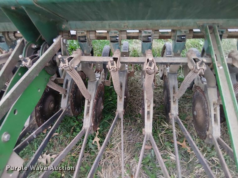 image for item DT4656 John Deere 8000 grain drill